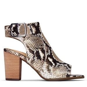 Vionic snake skin sandals.  Worn only once.